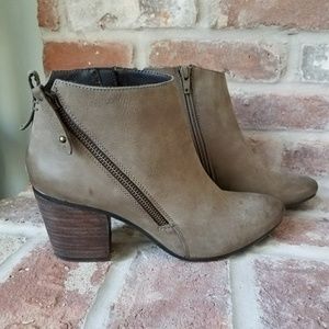 Steve Madden Taupe Jaydun  Double Zipper Bootie